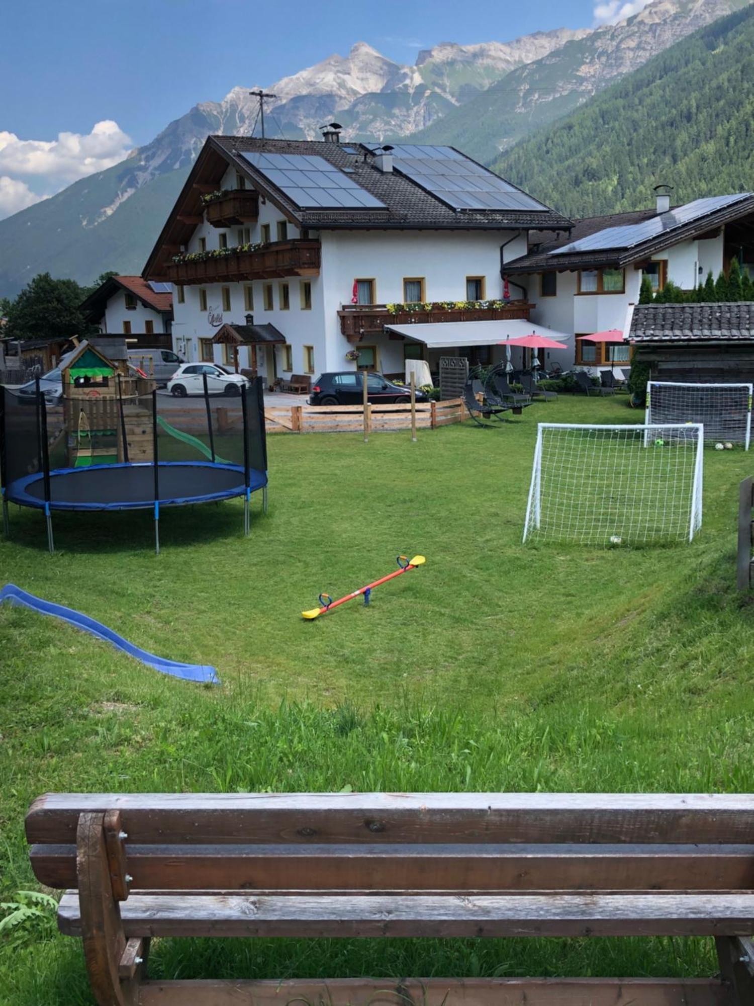 Alpenpension Elferblick ノイシュティフト・イム・シュトゥーバイタール エクステリア 写真