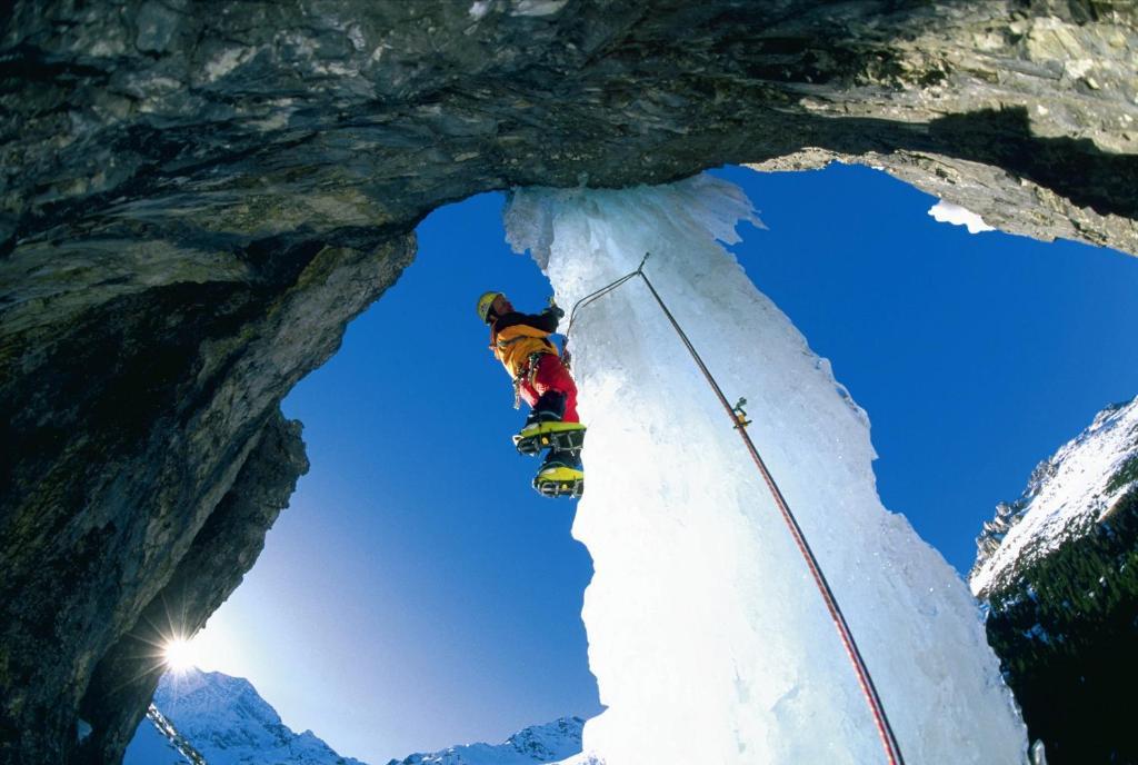 ホテル Alpenpension Elferblick ノイシュティフト・イム・シュトゥーバイタール エクステリア 写真